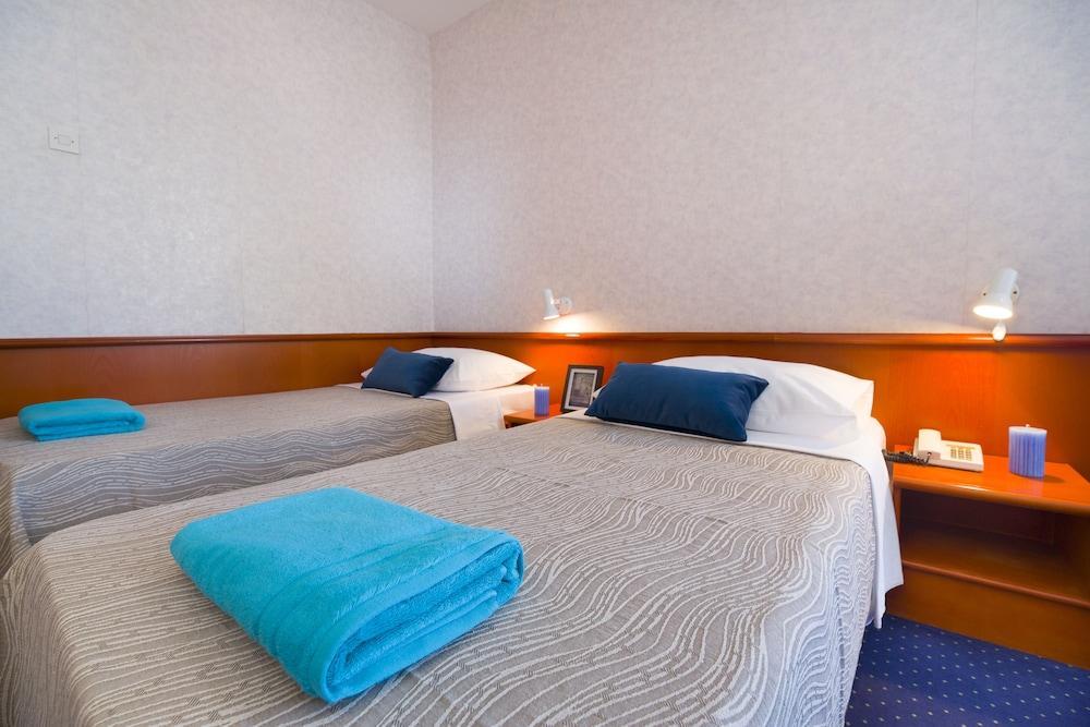 Hotel Laguna Gradac  Extérieur photo