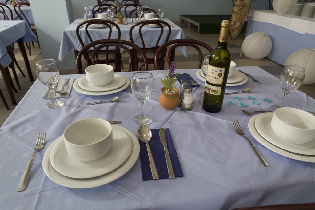 Hotel Laguna Gradac  Extérieur photo