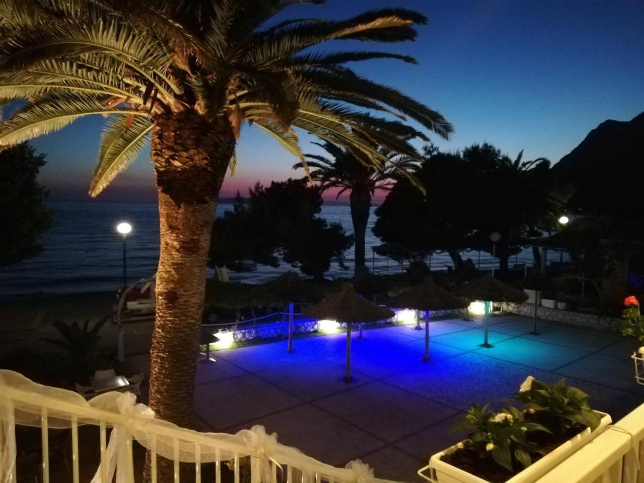 Hotel Laguna Gradac  Extérieur photo