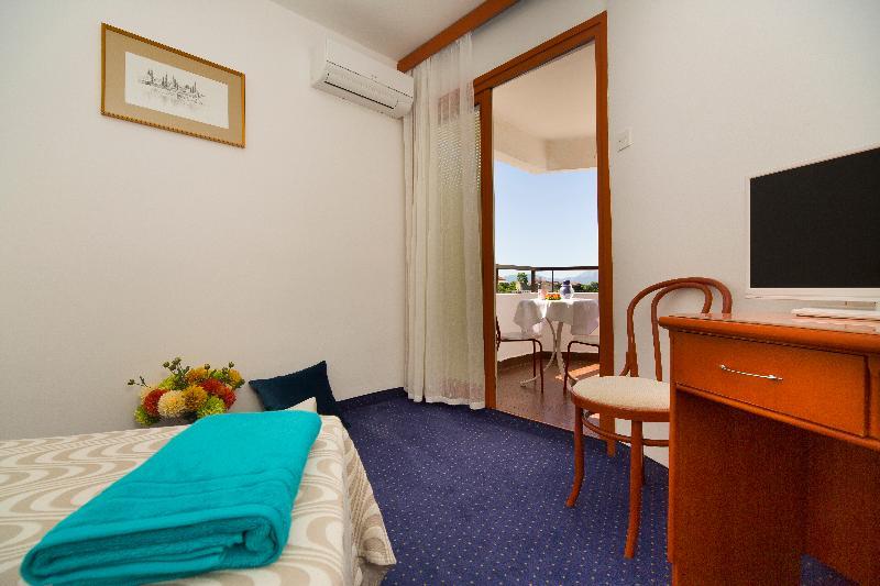 Hotel Laguna Gradac  Extérieur photo