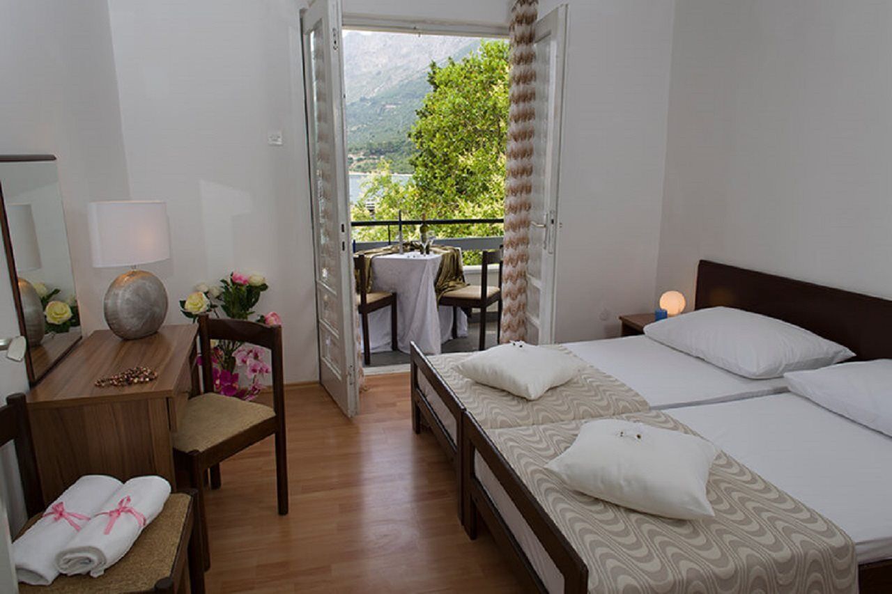 Hotel Laguna Gradac  Extérieur photo